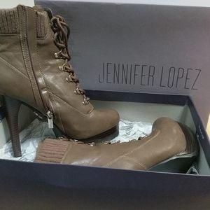 Jennifer Lopez Boots with heel